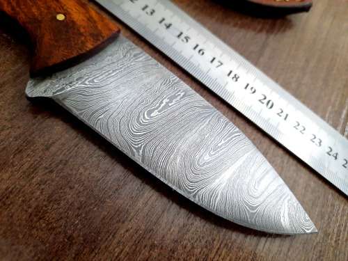 Handmade Damascus steel HUNTING Knife with Wooden handle scales, New stock !