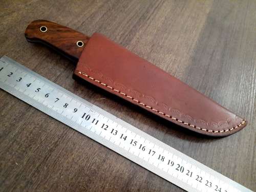 Handmade Damascus steel HUNTING Knife with Wooden handle scales, New stock !