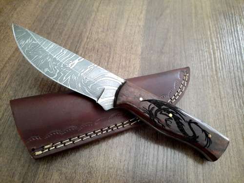 Handmade Damascus steel HUNTING Knife with Wooden handle scales, New stock !