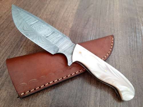 Handmade Damascus steel HUNTING Knife with Epoxy Resin handle scales, NEW STOCK !
