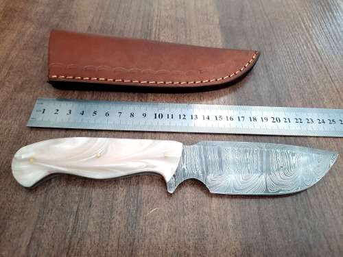 Handmade Damascus steel HUNTING Knife with Epoxy Resin handle scales, NEW STOCK !