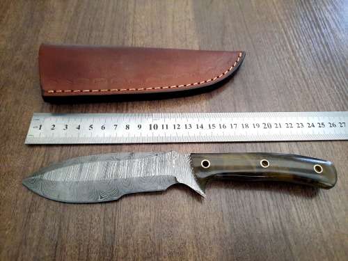 Handmade Damascus steel HUNTING Knife with Epoxy Resin handle scales, Crazy R1 start.