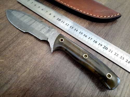 Handmade Damascus steel HUNTING Knife with Epoxy Resin handle scales, Crazy R1 start.