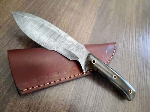 Handmade Damascus steel HUNTING Knife with Epoxy Resin handle scales, Crazy R1 start.