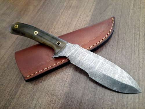 Handmade Damascus steel HUNTING Knife with Epoxy Resin handle scales, Crazy R1 start.
