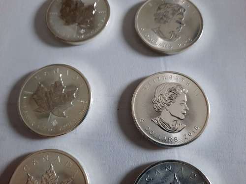 1 OZ Silver Canadian Maple Coin, 7 available,  PURE SILVER !!! BID PER COIN !!!