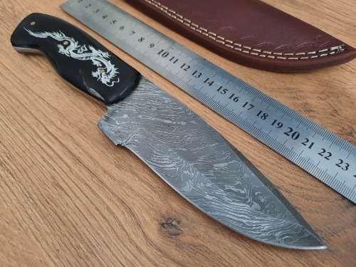 Handmade Damascus steel HUNTING  knife with BULL HORN handle scales. PLEASE READ Description.  !