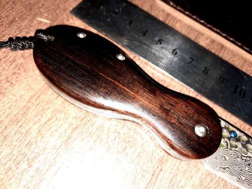 Damascus VG-10 Stainless Steel folding knife, RAZOR Sharp, New Stock, High Quality, Ebony handle.
