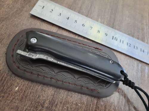 Damascus VG-10 Stainless Steel folding knife, RAZOR Sharp, New Stock, High Quality, Ebony handle.