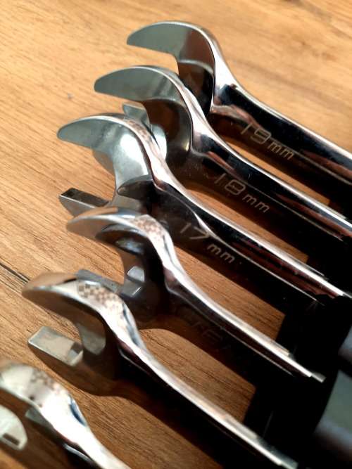 Mastercraft 12 Pc Ratcheting Spanner set, Lifetime Quality Tools, Sizes 8-19