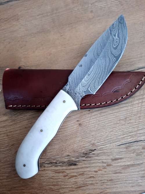 Handmade Damascus steel HUNTING Knife with Epoxy handle scales. The exact knife you will receive.