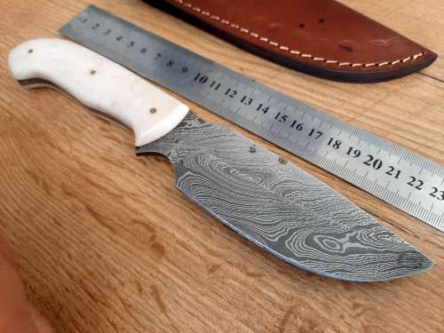 Handmade Damascus steel HUNTING Knife with Epoxy handle scales. The exact knife you will receive.