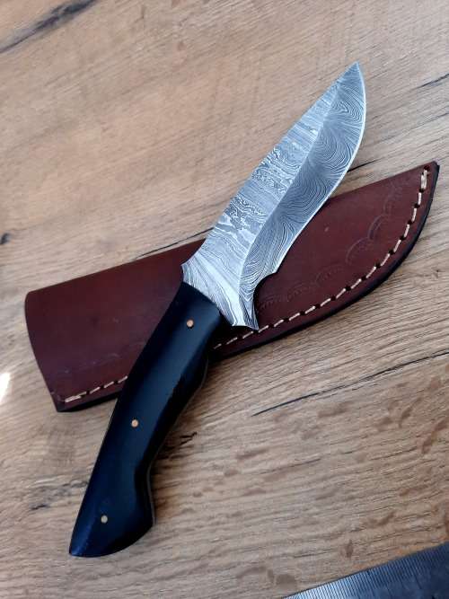Handmade Damascus steel HUNTING Knife with Epoxy handle scales. The exact knife you will receive.