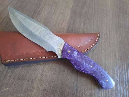 Handmade Damascus steel HUNTING  knife with Epoxy Resin handle scales. Crazy R1 start auction.