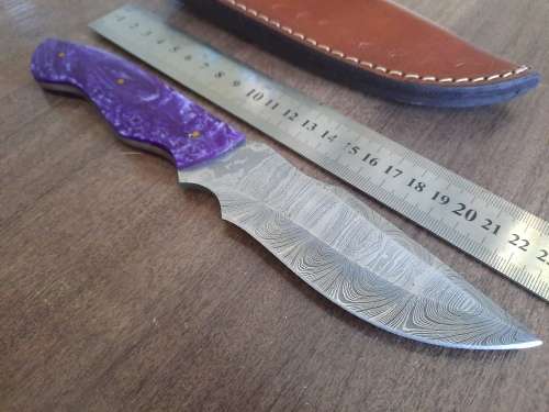 Handmade Damascus steel HUNTING  knife with Epoxy Resin handle scales. Crazy R1 start auction.