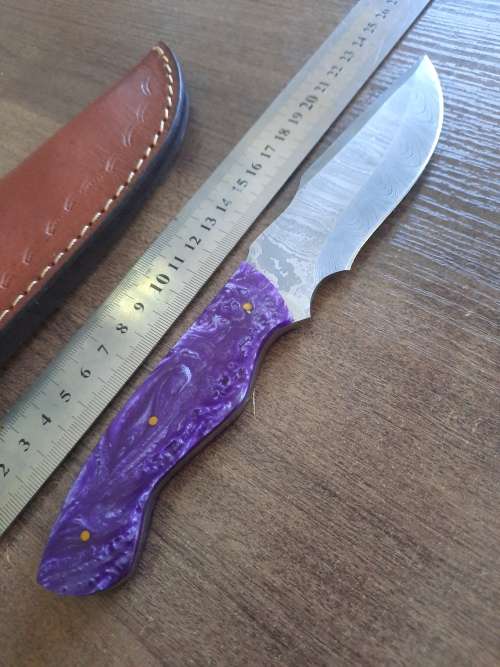 Handmade Damascus steel HUNTING  knife with Epoxy Resin handle scales. Crazy R1 start auction.