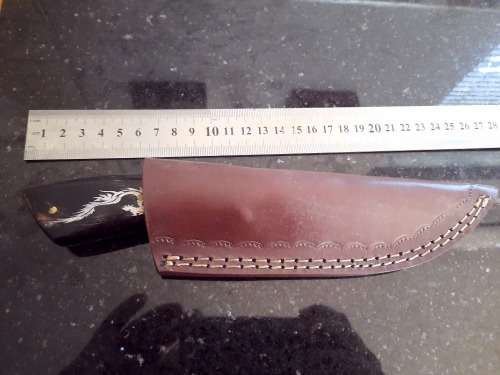 Handmade Damascus steel HUNTING  knife with Bull Horn handle scales.