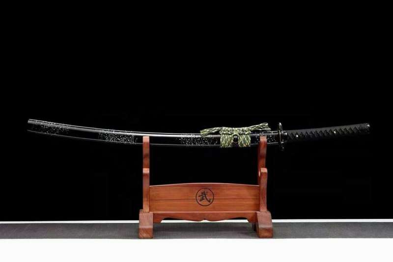 Handmade Damascus Folded Steel Clay Tempered, Japanese Samurai Katana. 3-4 Weeks after order.