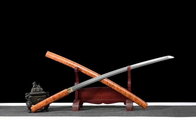 Handmade Damascus Folded Steel Clay Tempered, Japanese Samurai Katana. 3-4 Weeks after order.