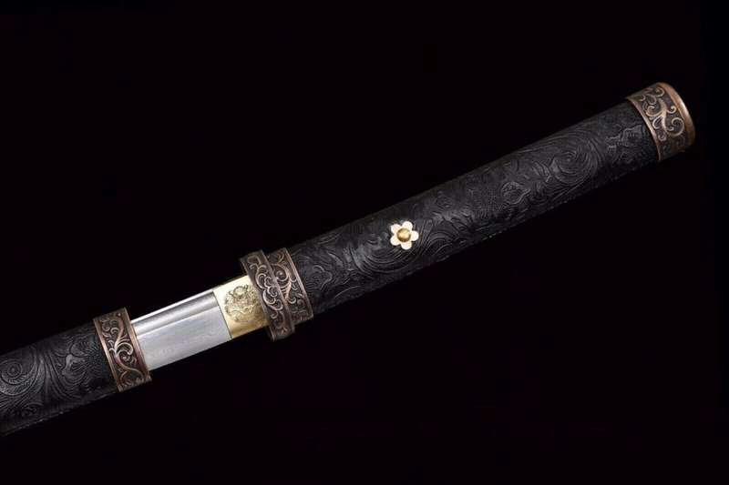Handmade Damascus Folded Steel Clay Tempered, Japanese Samurai Katana. 3-4 Weeks after order.