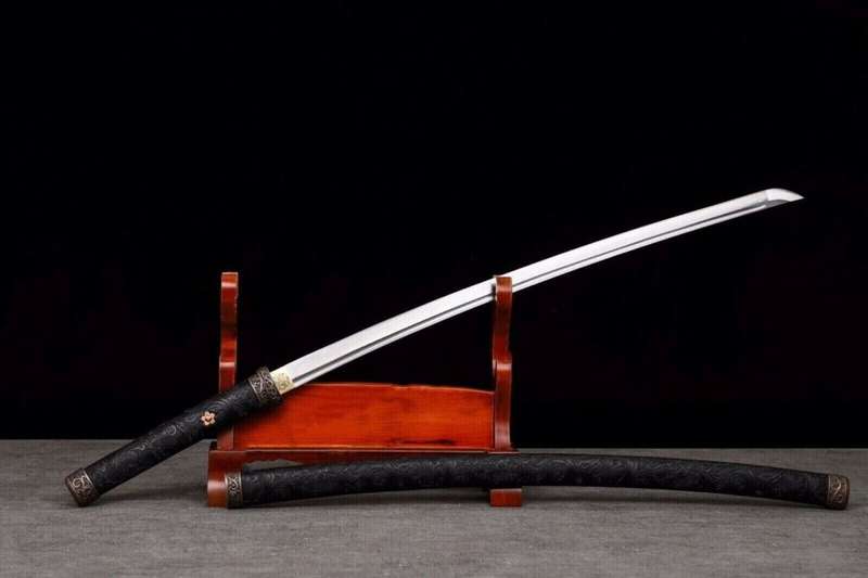 Handmade Damascus Folded Steel Clay Tempered, Japanese Samurai Katana. 3-4 Weeks after order.