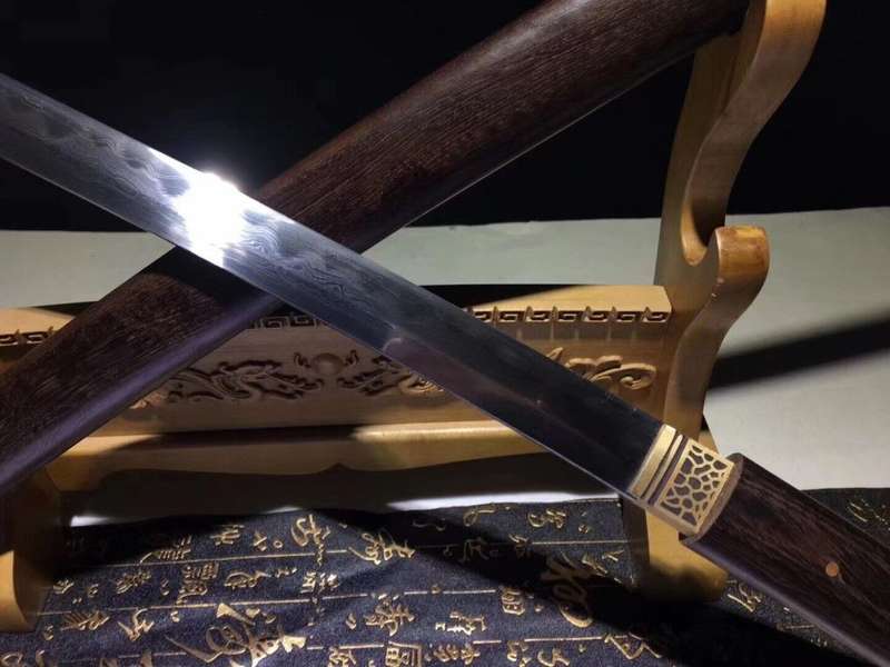 Handmade Damascus Folded Steel Clay Tempered, Japanese Samurai Katana. 3-4 Weeks after order.
