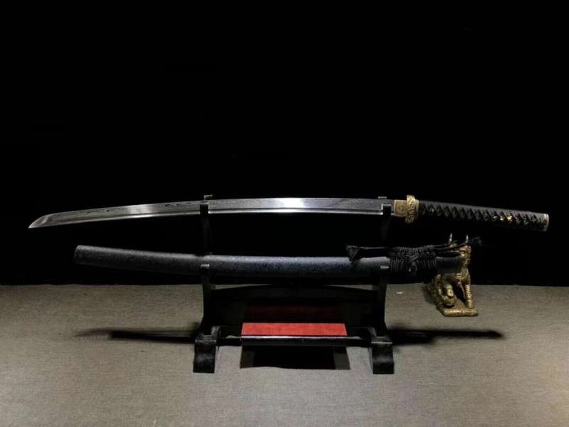 Handmade Damascus Folded Steel Clay Tempered, Japanese Samurai Katana. 3-4 Weeks after order.