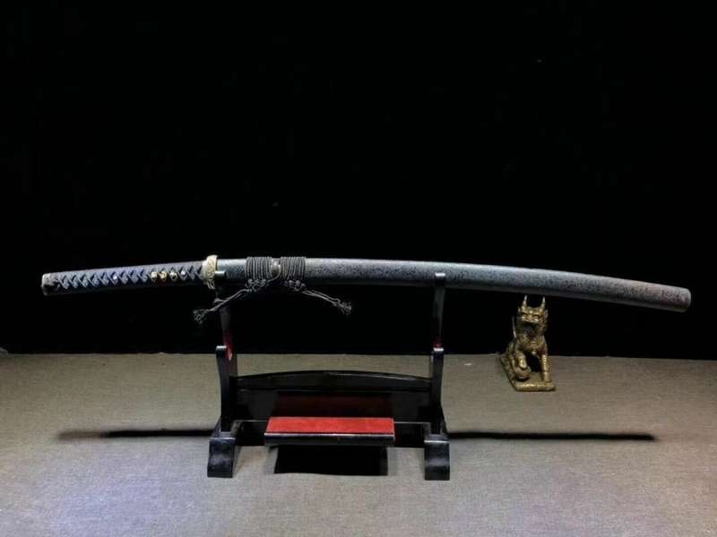 Handmade Damascus Folded Steel Clay Tempered, Japanese Samurai Katana. 3-4 Weeks after order.