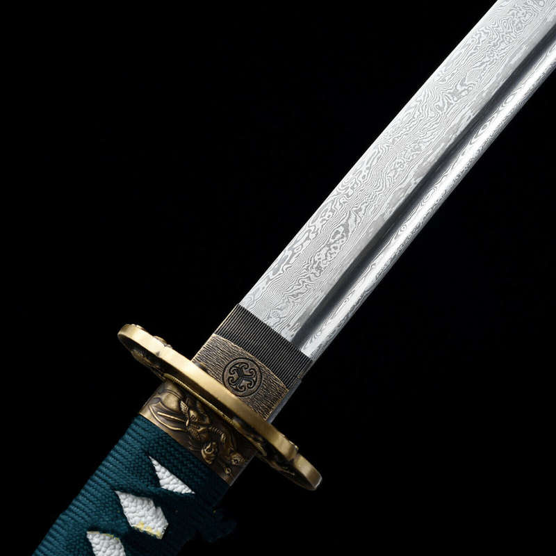 Handmade Damascus Folded Steel Clay Tempered, Japanese Samurai Katana. 3-4 Weeks after order.