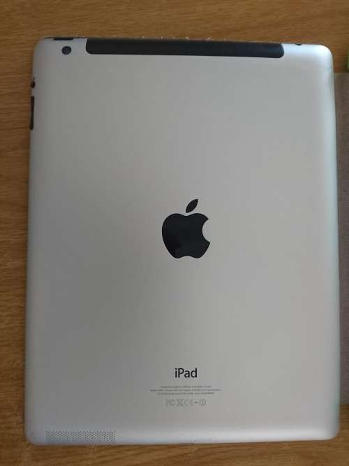 IPAD 4, Wifi and Cellular, 64GB internal memory, in excellent condition