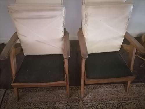 RETRO CHAIRS