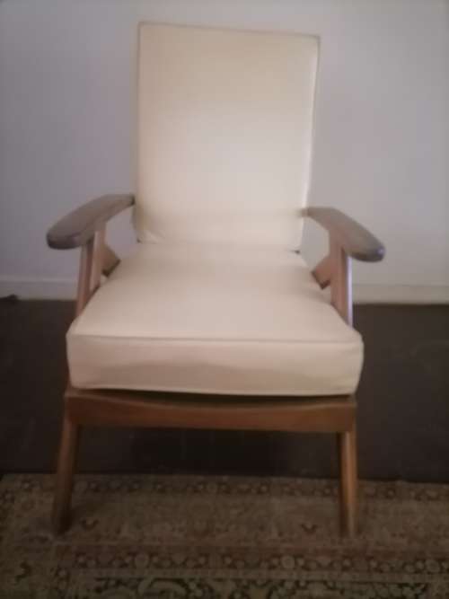 RETRO CHAIRS