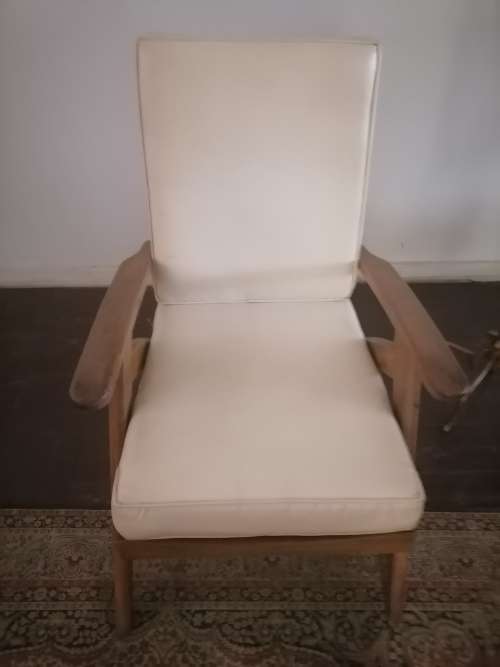 RETRO CHAIRS