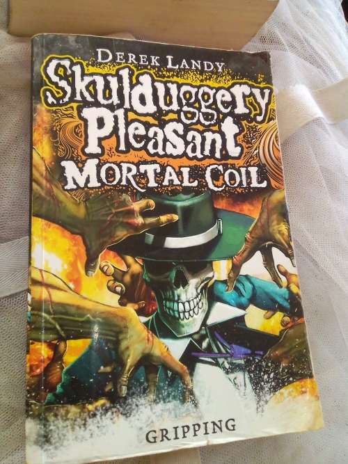 skulduggery pleasant - mortal coil