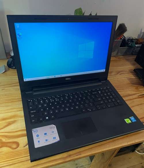 Dell Inspiron 15 3000 Series