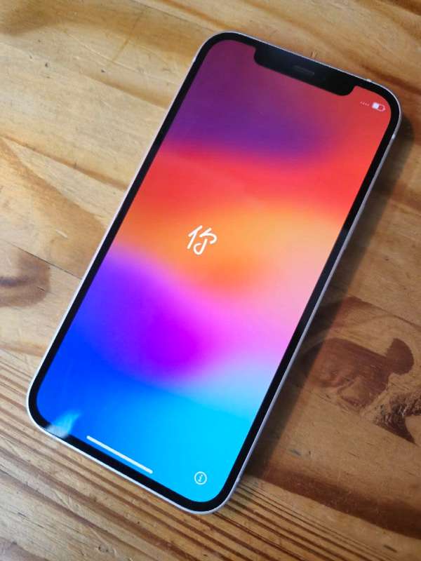 iPhone 12 (128GB)