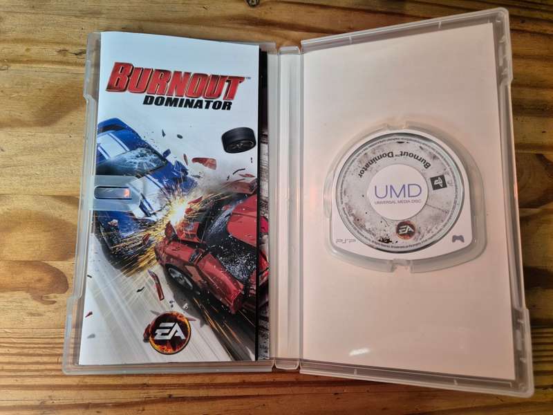 Burnout Dominator(PSP)