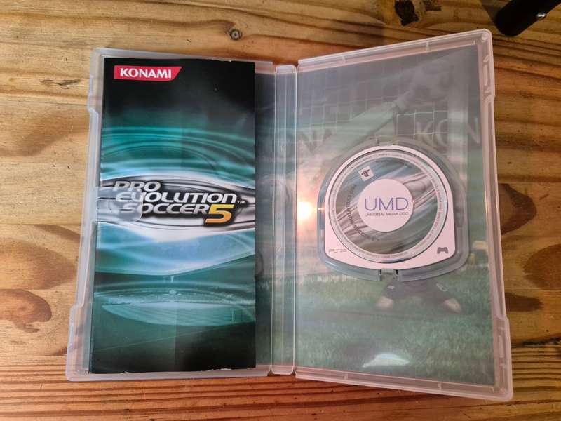 Pro Evolution Soccer 5(PSP)