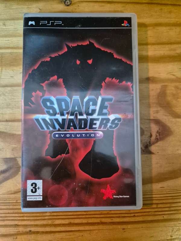 Space Invaders Evolution(PSP)