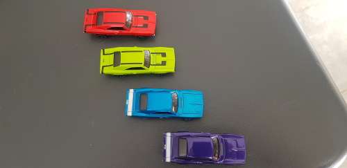 Hot wheels dodge charger 500 x4
