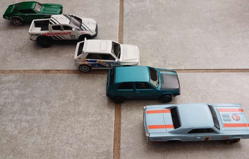 Hot wheels mix