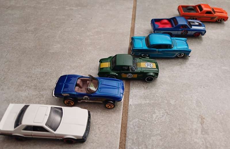 Hot wheels mix