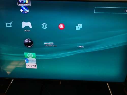 Ps3 250gig..2 controllers,5games on disc,16 games on system.all cables.
