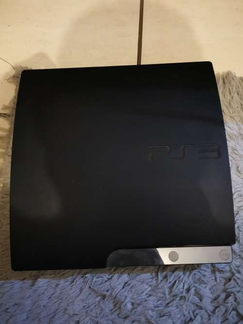 Ps3 slim 320gig with two controllers. Cfw 4.88,