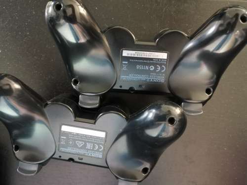 Ps3 controllers x2