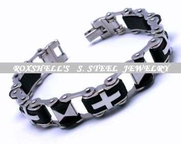 STAINLESS STEEL 316L SILVER AND BLACK RUBBER CROSS LINKED BRACELET WITH GREEK PRINT.