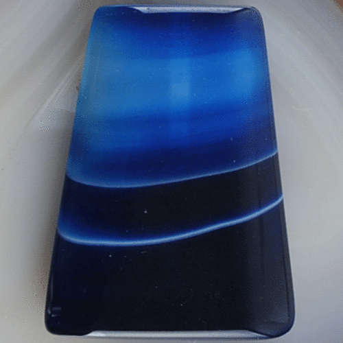 A COMBINATION OF BLUES ONYX AGATE 41MM X 31MM X 6MM
