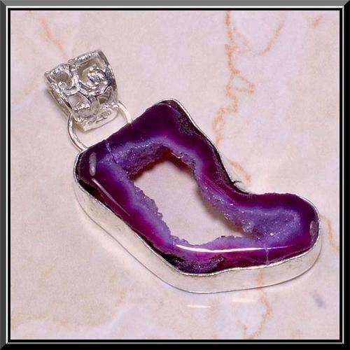 BEAUTIFUL PURPLE DRUZY PENDANT ENCASED IN STERLING SILVER 925 STAMPED WITH A 1MM 18INCH SS CHAIN