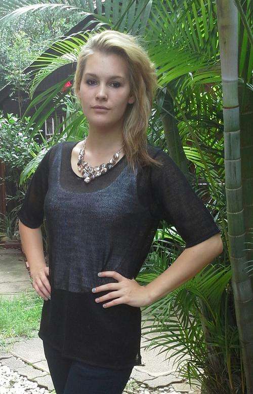 KNITTED PULLOVER ELBOW SLEEVES LIGHT TISSUE WEIGHT  120GRMS