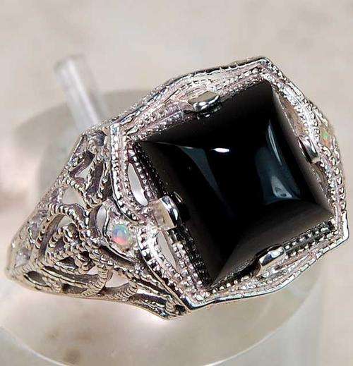 BLACK SAPHIRE AND FIRE OPAL 8 X 8 MM RING SIZE 6 SET IN 925 STERLING SILVER